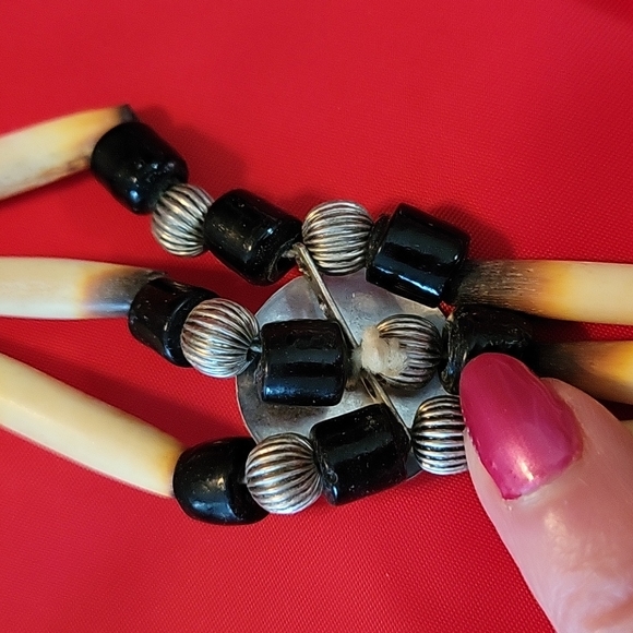 BEAUTIFUL Handmade NATIVE AMERICAN Bone Silver leather NECKLACE VINTAGE - Picture 4 of 7